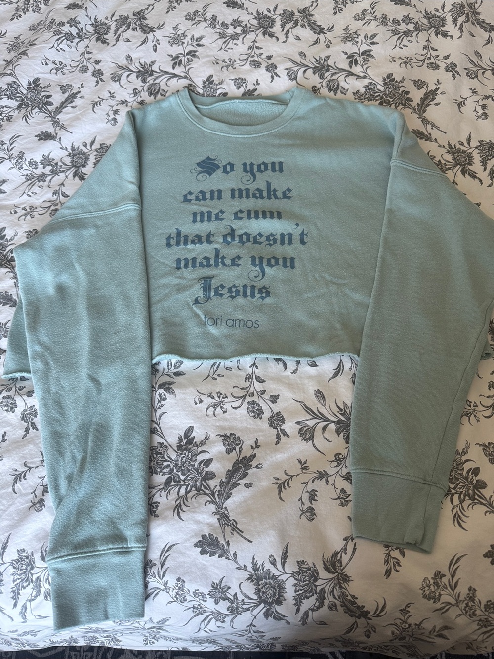 Tori Amos cropped sweatshirt - Picture 3 of 5